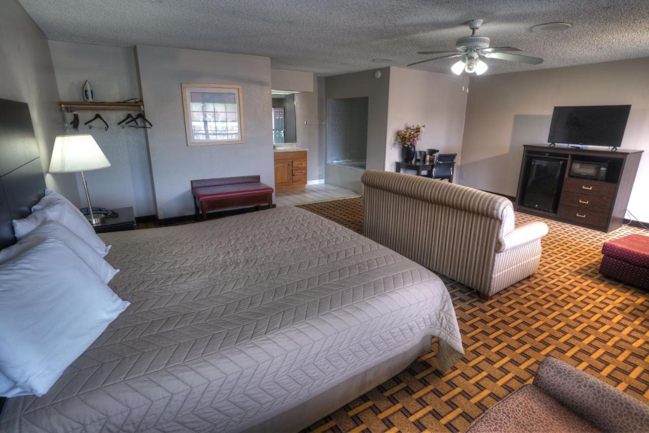 Amerivu Inn&Suites - Helen Buitenkant foto