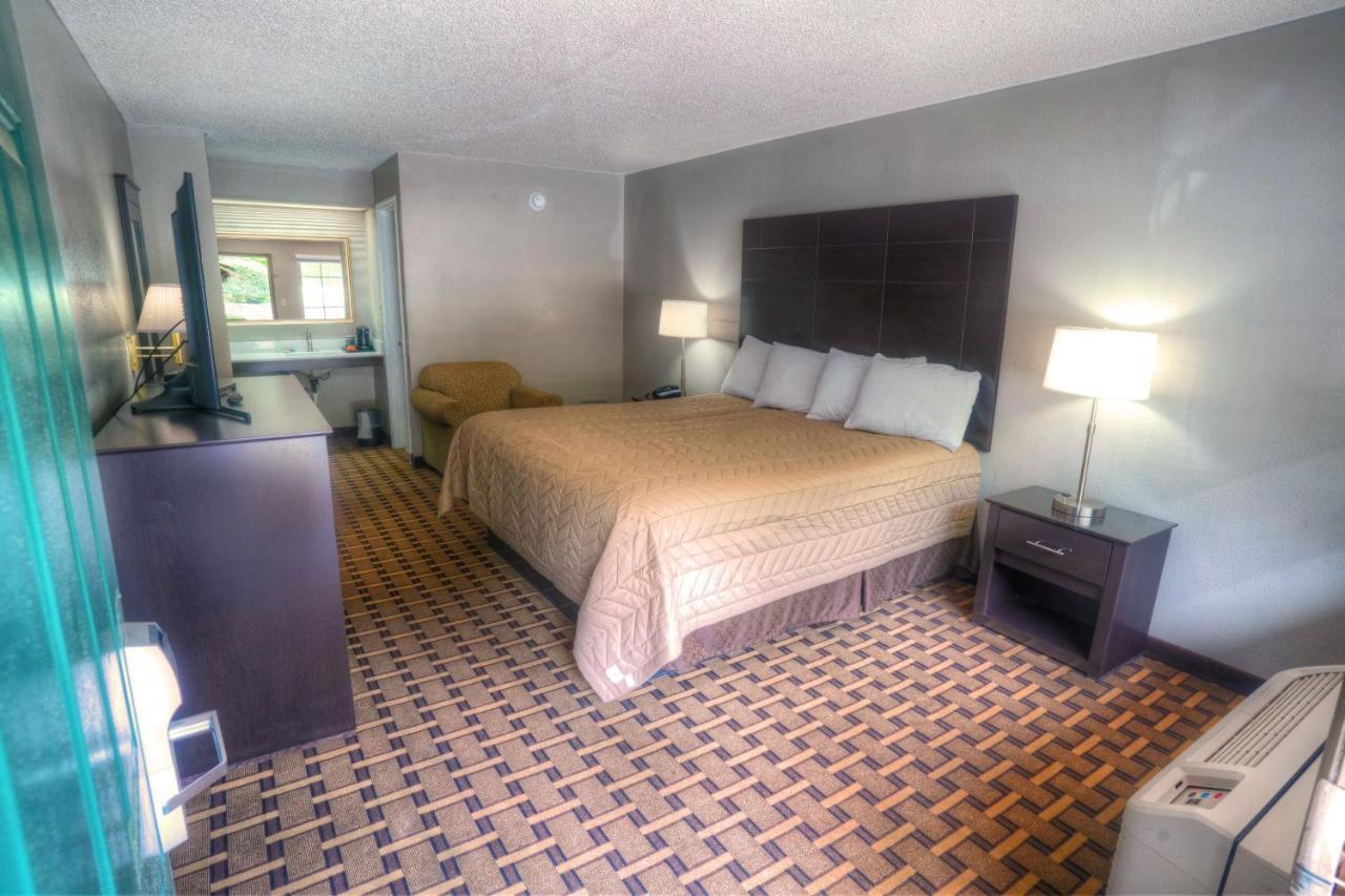 Amerivu Inn&Suites - Helen Buitenkant foto